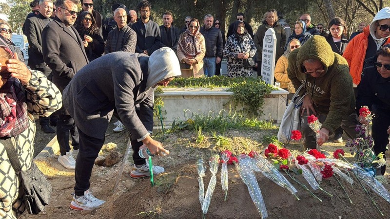 Aramızdan ayrılalı 40 gün oldu! Ünlü sanatçı Tanyeli'nin eşinden yürek burkan paylaşım - Resim: 2