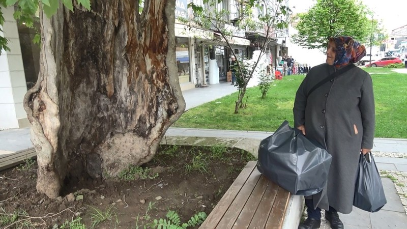 Samsun’daki 20 tanesinden bir tanesi! Yolda yürüdüğü sırada onu görenler dönüp bir kez daha bakıyor - Resim: 3