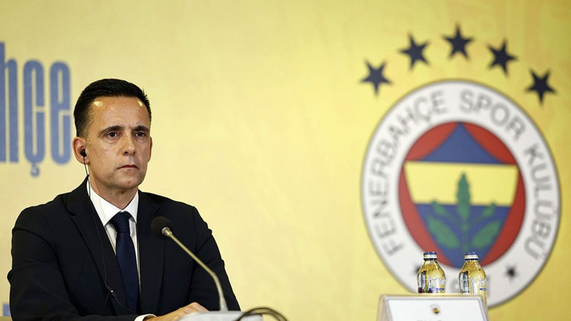 Fenerbahçe’de yeni dönem başlıyor! Yeni futbol direktörü belli oldu! Sözleşme imzalamak için İstanbul’a geldi - Resim: 2