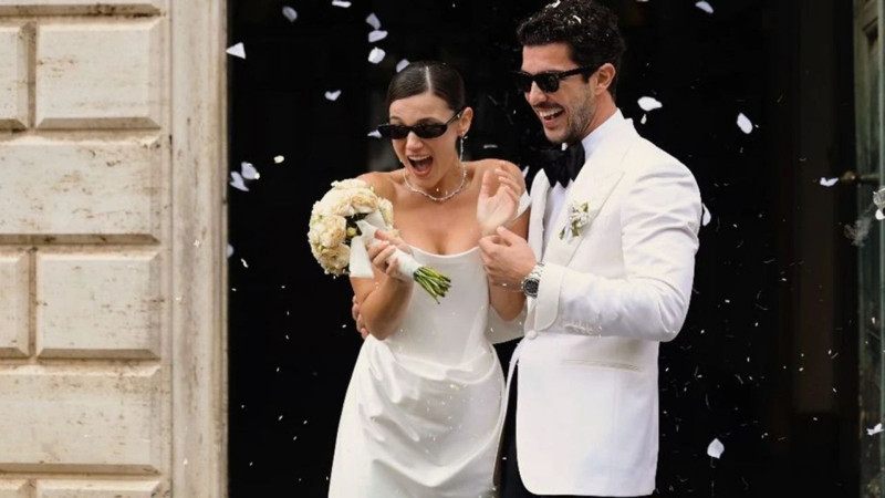 Pınar Deniz oğlu Fikret Hakan'ın yüzünü ilk kez gösterdi! Sosyal medya paylaşımına beğeni yağdı - Resim: 1