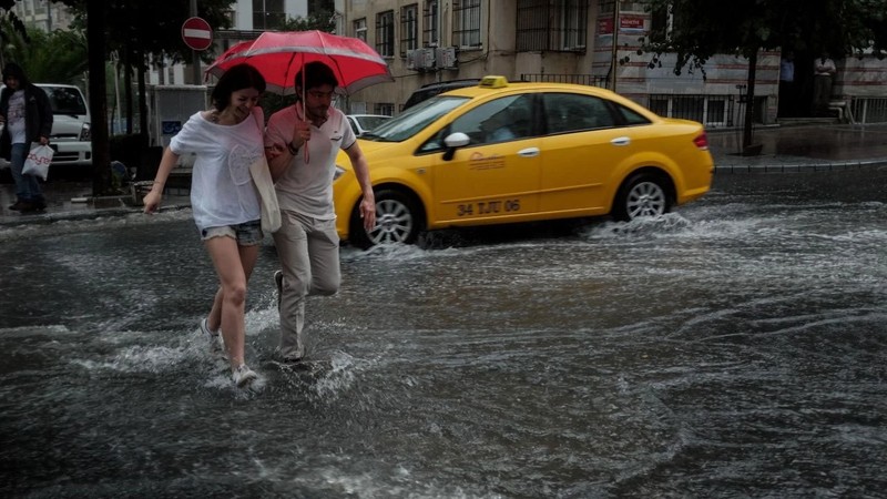Aşırı sıcaklardan önce alarm! Şiddetli gelecek: 18 il için sarı ve turuncu kodlu uyarı - Resim: 15