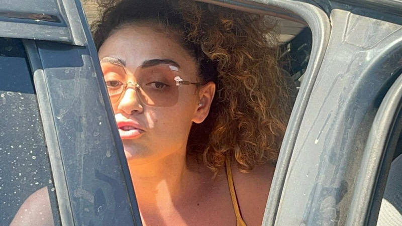 Şarkıcı Dilan Çıtak'tan skandal hareket! Aracını polisin üzerine sürdü: Havaya ateş açılarak durduruldu - Resim: 4