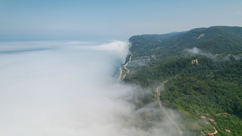 Kastamonu Abana’da sıcak hava ve soğuk deniz birleşti, sis tabakası dronla görüntülendi - Resim: 1