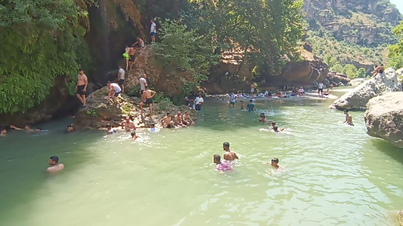 Batman ile Diyarbakır arasındaki Zore Vadisi, serinlemek isteyenlerin uğrak noktası oldu - Resim: 6