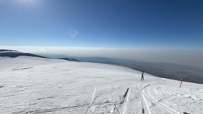 Hakkarili rehberlerle 3 günde Ağrı Dağı zirvesine çıktılar - Resim: 1