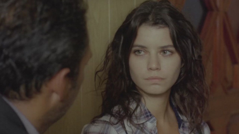 Öpüşme ve sevişme sahneleri için yeni uygulama! Beren Saat'i örnek verdi - Resim: 6