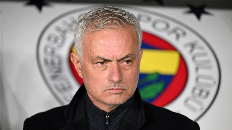 Fenerbahçe'ye büyük ihanet! Jose Mourinho'nun 335 milyon euroluk yeni takımı sarı lacivertlileri delirtti - Resim: 16