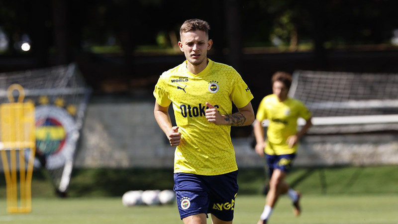 Mourinho ilk transferini Fenerbahçe'den yapacak! Taraftarın ateş püskürdüğü yıldızı Benfica'ya istiyor - Resim: 18