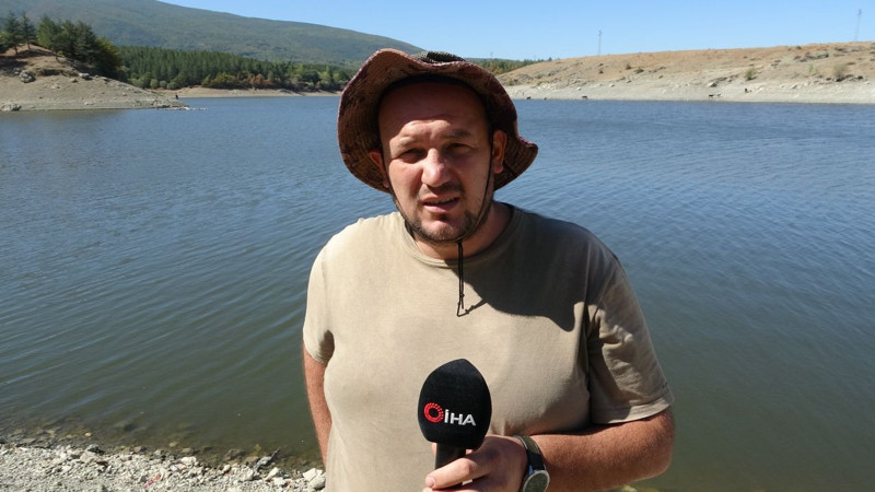 Kütahya'dan korkutan manzara! Binlerce canlı kıyıya sürüklendi, görenler şaşkına döndü - Resim: 4