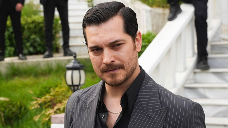 Çağatay Ulusoy'a benzerliği görenleri şoke etti! Adanalı galerici 'Eşref Tek' otomobil videolarıyla viral oldu! - Resim: 2