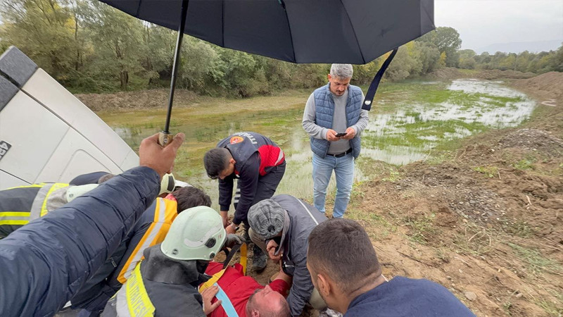 Bartın’da kahreden kaza! Otomobil ile TIR çarpıştı… Çift hayatını kaybetti - Resim: 6