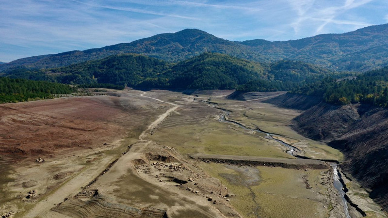 Bursa'da korkulan oldu! Barajlar boşaldı, musluklar kısıldı! Doluluk yüzde sıfır! - Resim: 2