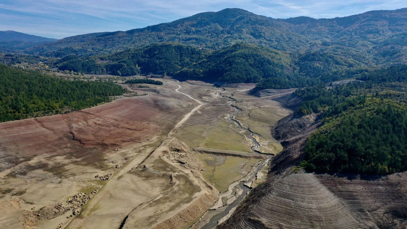 Bursa'da korkulan oldu! Barajlar boşaldı, musluklar kısıldı! Doluluk yüzde sıfır! - Resim: 3