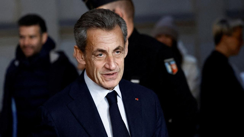 AB tarihinde bir ilk! Fransa eski Cumhurbaşkanı Sarkozy cezaevine girdi - Resim: 5