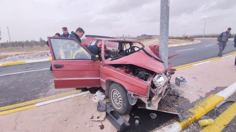 Aksaray’da korkunç kaza! Otomobil hurdaya döndü: Karı kocayı ölüm ayırdı - Resim: 3