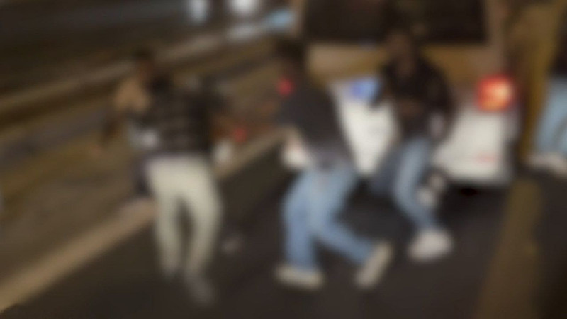 Trafikte elektrikli testereli kavga! Dehşet anları kamerada - Resim: 3