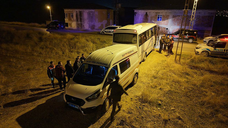 Böyle eğlence görülmedi! Polise de saldırdılar: Onlarca kişi gözaltına alındı - Resim: 4