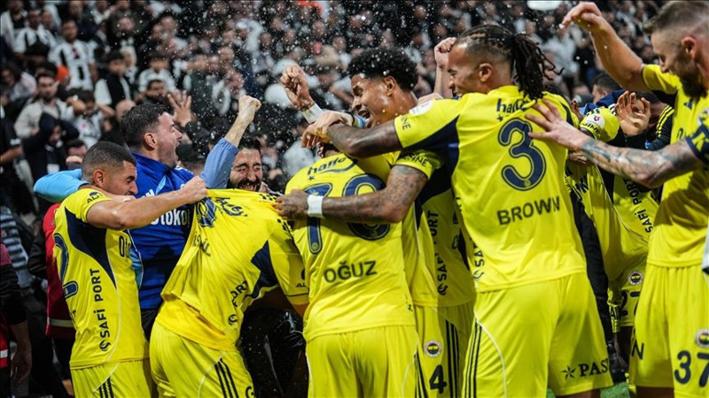 Fenerbahçe'de Beşiktaş derbisi sonrası flaş gelişme! İngilizler gelip hemen götürebilir - Resim: 2
