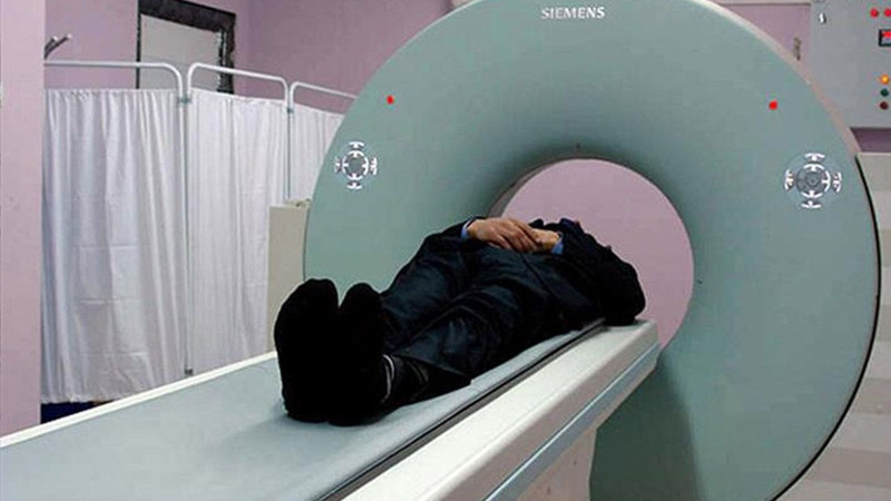 İzmir'de akılalmaz olay! Kadın hastayı MR cihazında unuttular: Soruşturma başlatıldı - Resim: 2