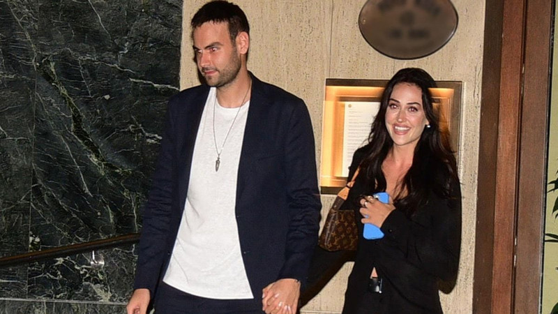 Esra Bilgiç ve Faruk Sabancı'dan romantik kaçamak! Tatilden pozlarını peş peşe paylaştı - Resim: 2