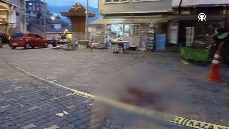 Sokak ortasında vahşet! Tartıştığı baba ve oğlunu canice katletti - Resim: 2