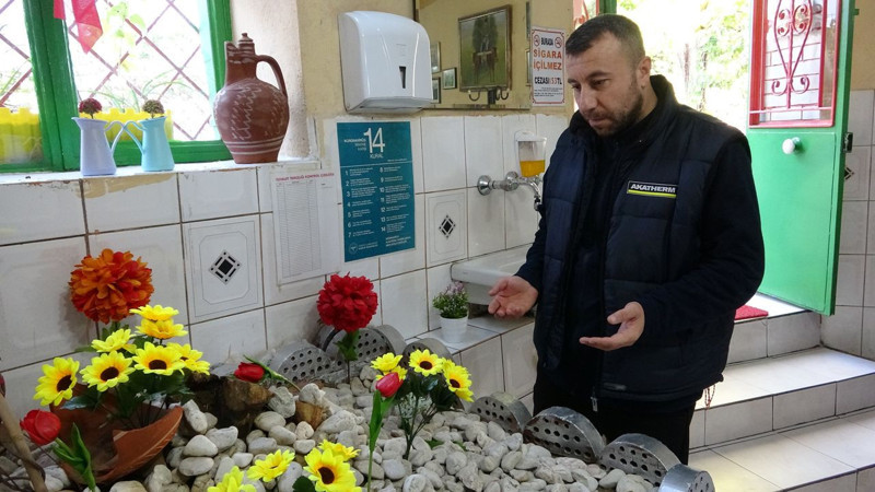 Pide salonu içinde yüzyıllık sır! Yemek yemeye gelen donup kalıyor! Önce şaşırıyorlar sonra dua ediyorlar - Resim: 8