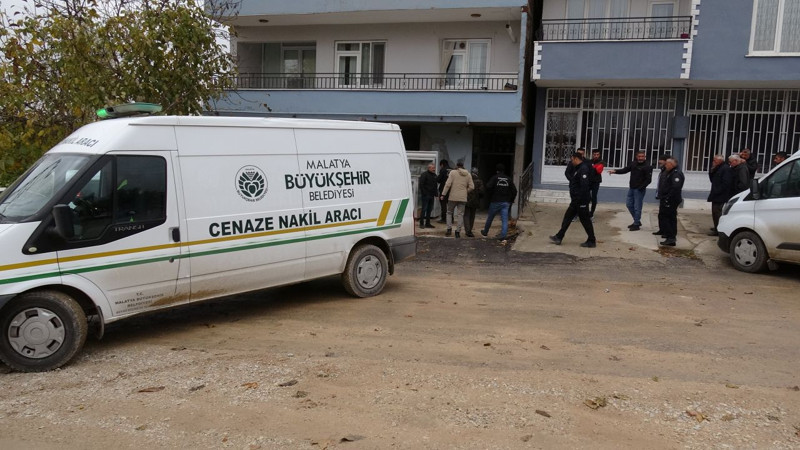 13 yaşındaki çocuk evinde ölü bulundu - Resim: 3
