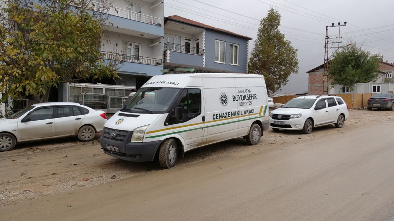 13 yaşındaki çocuk evinde ölü bulundu - Resim: 4