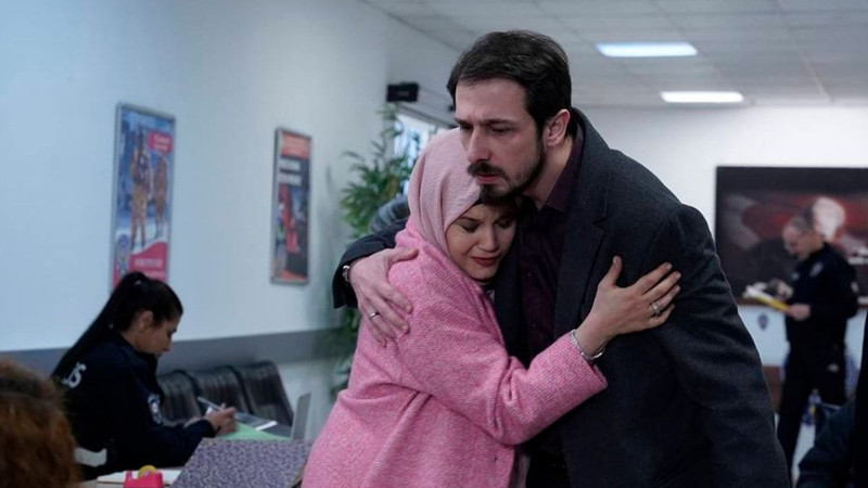 Diziden ayrılır ayrılmaz harekete geçmişti! Kızılcık Şerbeti'nin Nilay'ı Feyza Civelek, Emrah Altıntoprak'ı engelledi! Açıklamaları olay oldu - Resim: 3