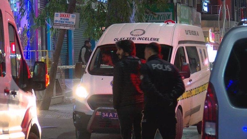 Sultangazi'de kan donduran olay! Boşandığı kişinin eski kocasını öldürdü: Aynı silahla kendini vurdu - Resim: 2