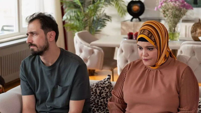 Emrah Altıntoprak Kızılcık Şerbeti'ne neden veda etti? Sebebi Feyza Civelek ile ilgili hijyen krizi mi? - Resim: 2