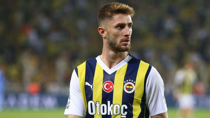 Fenerbahçeli İsmail Yüksek aşka geldi! Sevgilisiyle ilk karesini paylaştı - Resim: 1