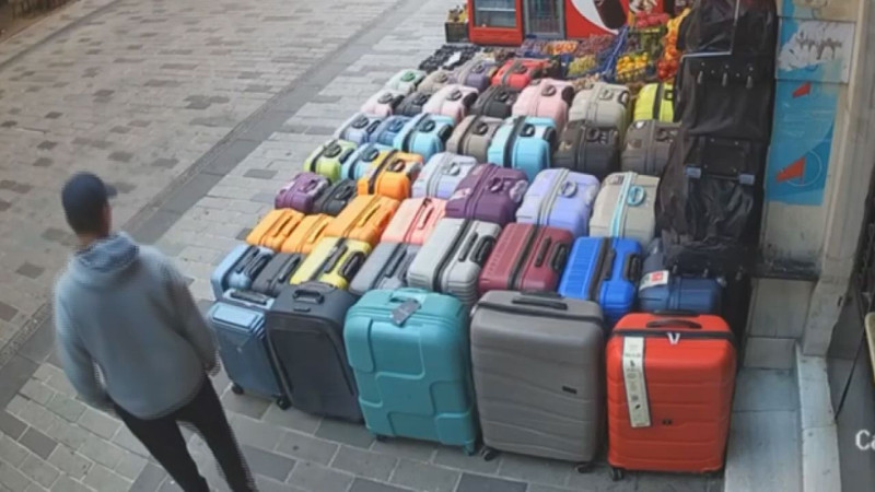 Beyoğlu'nda rahat vermedi! Kıskıvrak yakalanarak tutuklandı - Resim: 1