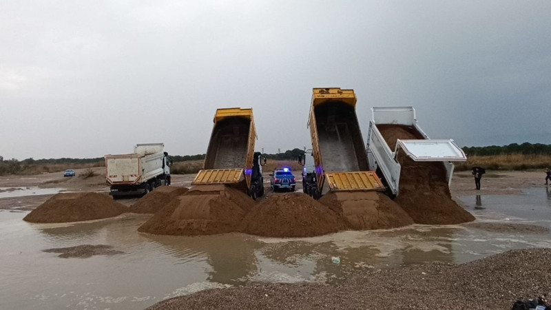 Kumları çalıp sahili talan etmişlerdi: 50 kamyon plaj kumunun gizemi çözüldü - Resim: 1
