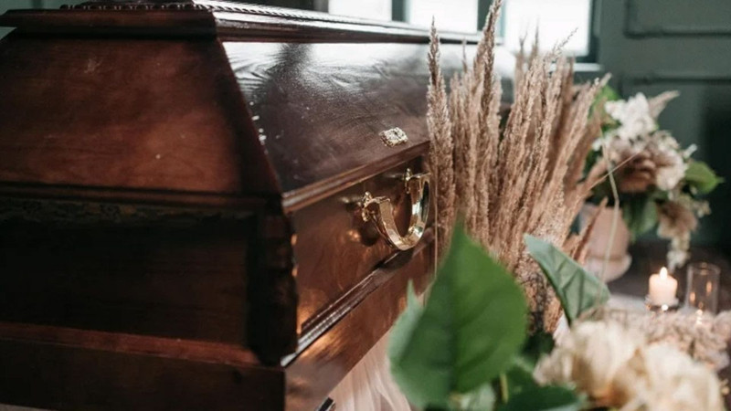 Ölü sanılan kadın tabutun içinden seslendi! Yakınları şoke oldu - Resim: 1