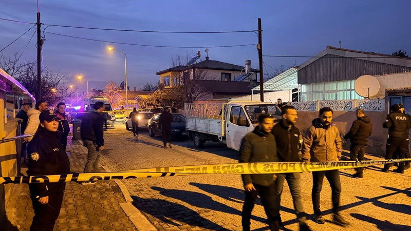 Erzincan’da dehşet! Eve giren ekipler korkunç manzarayla karşılaştı: Baba ve oğlu ölü halde bulundu - Resim: 2