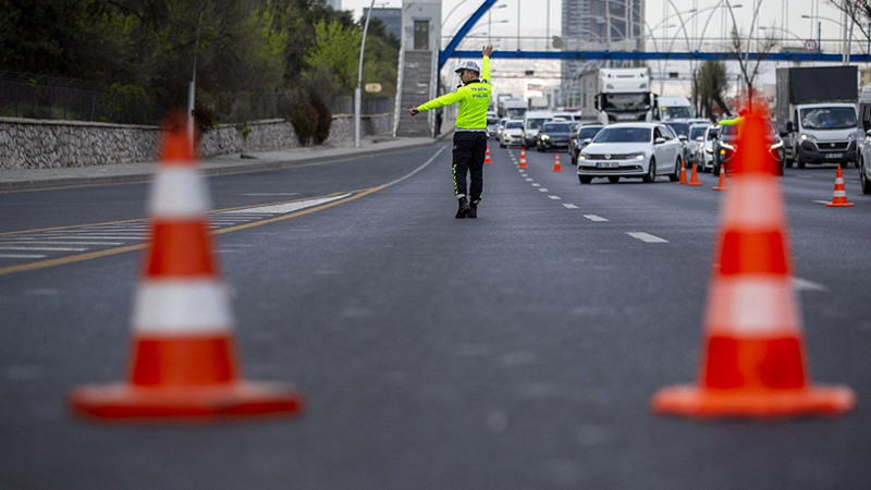 İstanbullular dikkat! Yola çıkmadan önce kesinlikle kontrol edin! Bugün bu yollar trafiğe kapalı olacak! - Resim: 4