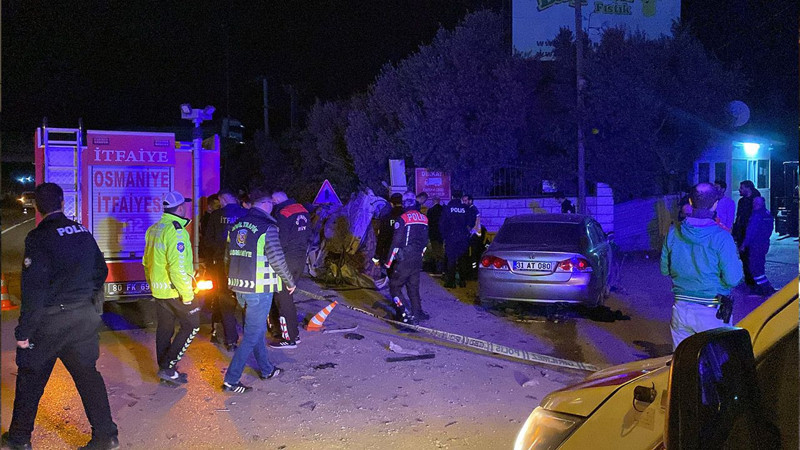 Osmaniye’de katliam gibi kaza! 3 araç birbirine girdi: Çok sayıda ölü ve yaralı var - Resim: 1