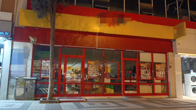 Zincir markette korkunç kaza! Yaşam savaşı veriyor - Resim: 3