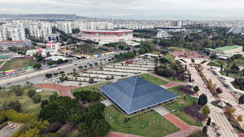 Arap Süleyman miras davasında yeni aşama! Mirasçıları kentin kalbinin tapusunu istiyor! Milyar dolarlık arazide işletmelere mühür - Resim: 10