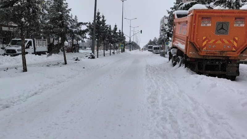 İstanbul’un o ilçelerinde okullar tatil edildi! Eğitime kar engeli: Açıklamalar peş peşe geldi... İşte 2 Ocak Cuma okulların tatil edildiği il ve ilçeler - Resim: 10