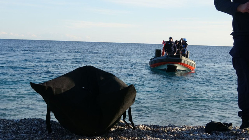 Balık tutuyorlardı! Oltalarına ceset takıldı - Resim: 3
