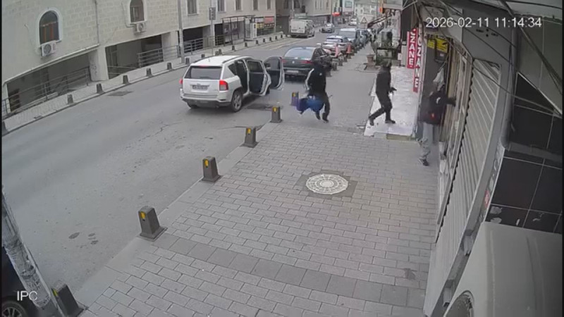 Kuyumcuya soygun girişimi! O anlar kamerada - Resim: 6