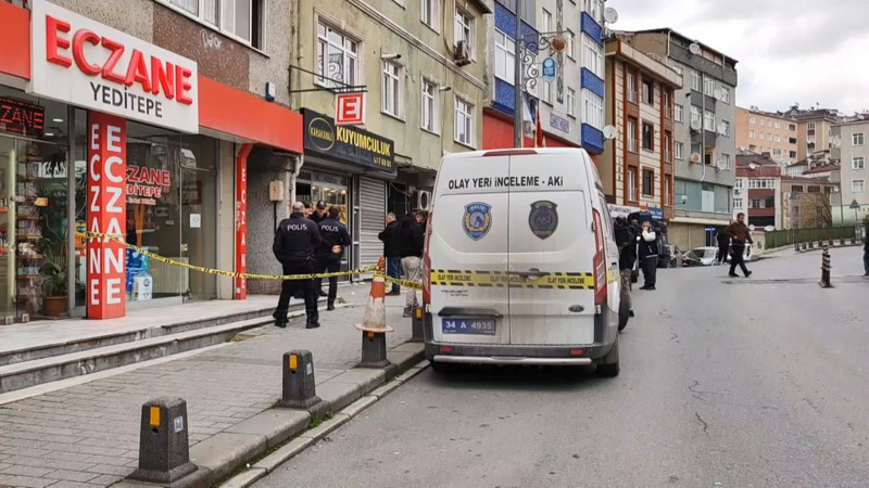 Kuyumcuya soygun girişimi! O anlar kamerada - Resim: 4