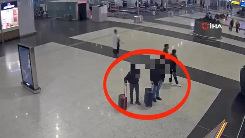 Türkiye bu vahşeti konuşuyor! Kesikbaş cinayetinde eşi ilk kez konuştu: Aldatacak olsa yanına oğlunu almazdı! - Resim: 3