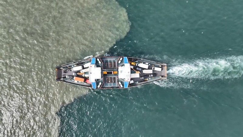 Haliç'te korkutan görüntü! Yağış sonrası rengi kahverengiye döndü - Resim: 5