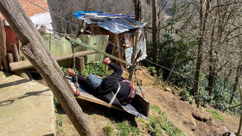 Rize’de 82 yaşındaki kadının "Ölüm hattı": Evine teleferikle inip çıkıyor - Resim: 4