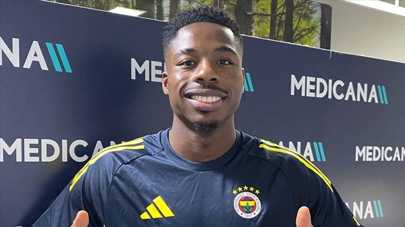 Fenerbahçe'de Tedesco'dan Kayseri 11'nde değişiklik! Yeni transfer kızağa çekiliyor - Resim: 5