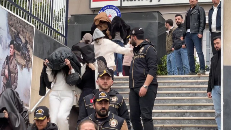 İstanbul’dan 3 ile uzanan kirli  fuhuş ağı çöktü! 52 kadın kurtarıldı! İçlerinde öğretmen, mühendis, avukat bile varmış... - Resim: 6