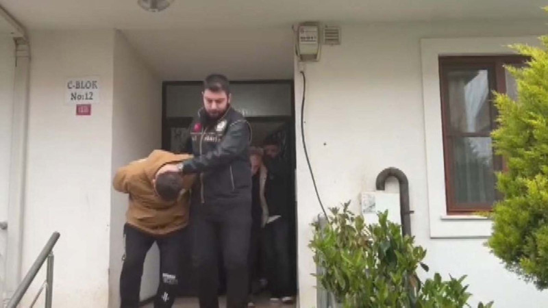İstanbul’dan 3 ile uzanan kirli  fuhuş ağı çöktü! 52 kadın kurtarıldı! İçlerinde öğretmen, mühendis, avukat bile varmış... - Resim: 5